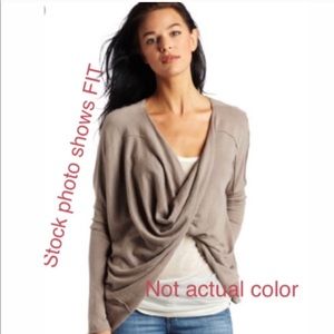 Kensie long sleeve knit sweater